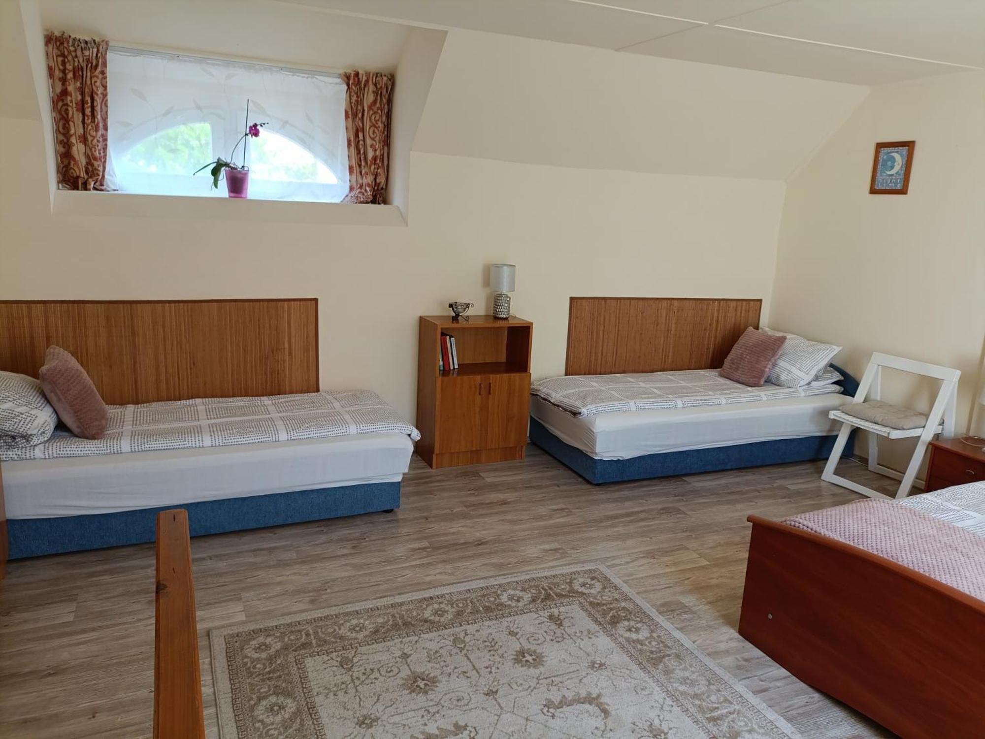 Cehmesterek Apartman Eger Exterior photo